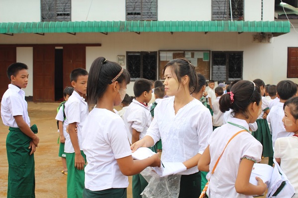 Đồng phục học sinh Myanmar