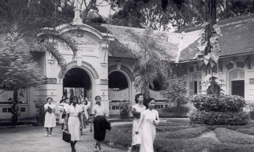 Đồng phục học sinh Việt Nam thời kỳ Pháp thuộc