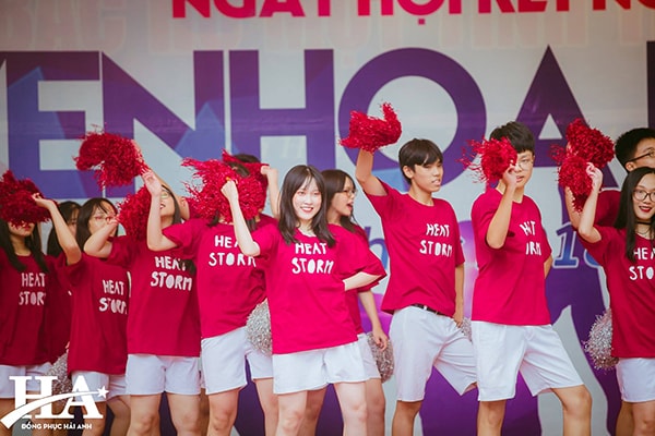 quan-diem-sai-lam-ve-dong-phuc-ao-lop-2
